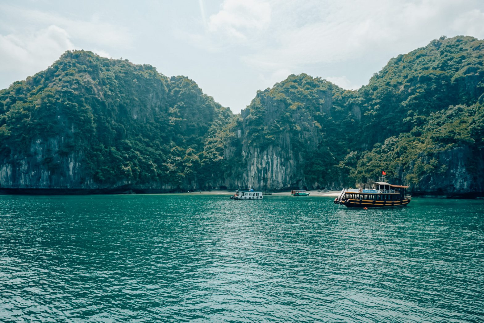 Ha Long Bay